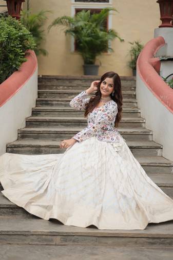 White Color Viscose Jacquard Lehenga Top