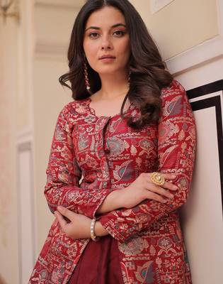 Maroon Vichitra silk blend Solid Lehenga Jacquard Blouse 3