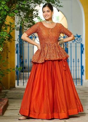 Fenta Fendi silk blend Solid Lehenga Embroidered Blouse 2
