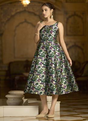 Green jacquard woven floral fit & flare midi dress 3