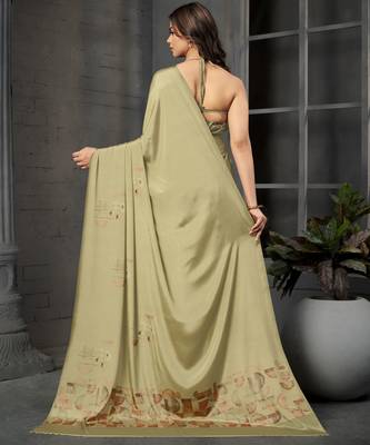 abstract printed crepe art silk saree with printed blouse 4
