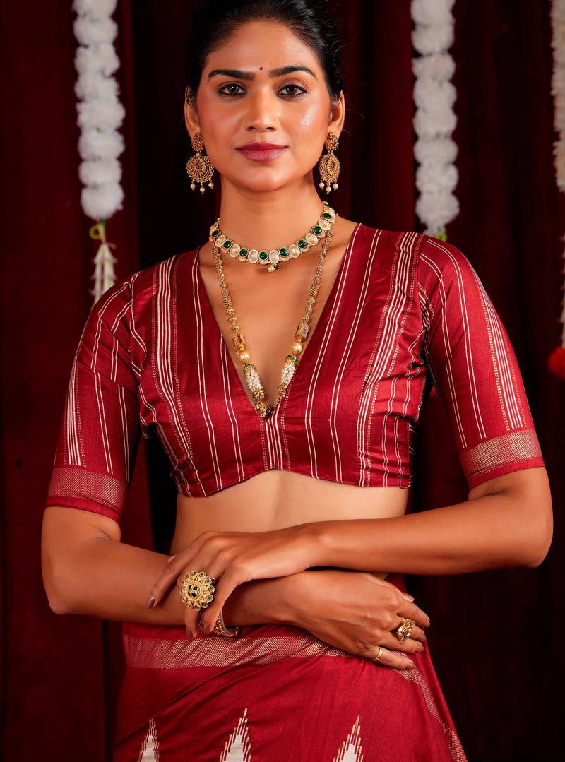 maroon & white color ikkat art silk fabric designer zig zag printed traditional party looks saree