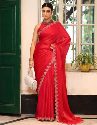 red tissue saree ceremonial looks 1