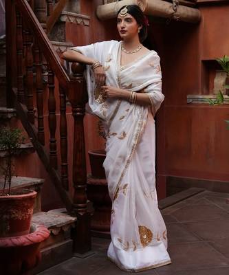 white style smart embroidered ceremonial saree 4