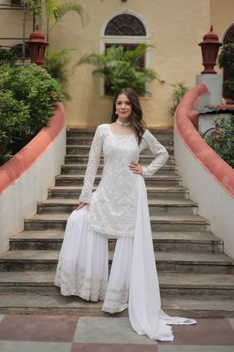 White Faux Georgette Kurta Set with Sequins & Thread Embroidery – Premium Festive & Party Wear
