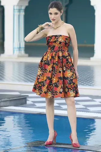 Black floral weaving zari jacquard strapless mini dress