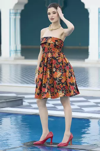 Black floral weaving zari jacquard strapless mini dress