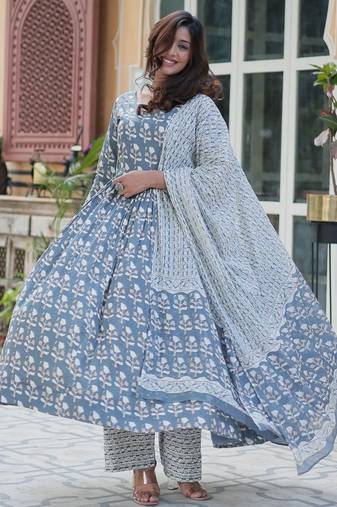Grey Pure Cotton Kurta Set with All-Over Print – Soft, Comfortable & Everyday Ethnic Wear