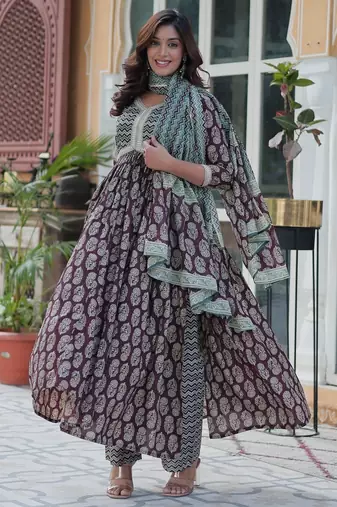 Wine Pure Cotton Kurta Set with All-Over Print – Soft, Elegant & Everyday Ethnic Wear