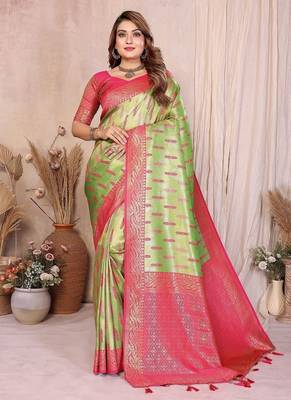Light Green Color Zari Weaving Banarasi Tissue Silk Saree 3