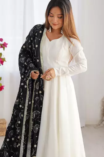 White soft vichitra silk anarkali with black dupatta