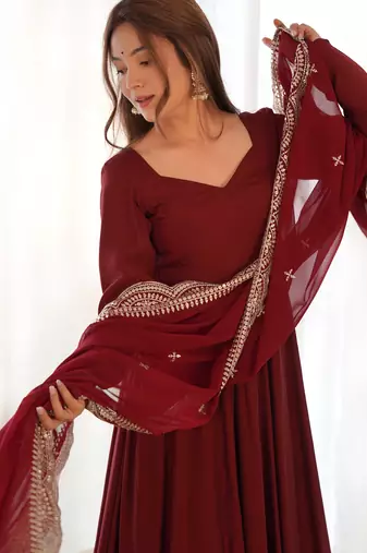 Maroon solid roman silk chanderi kurta set