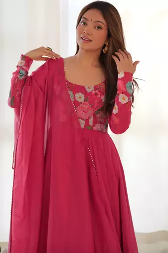 Women pink organza floral anarkali kurta with pant and dupatt