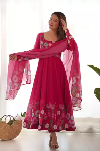 Women pink organza floral anarkali kurta with pant and dupatt