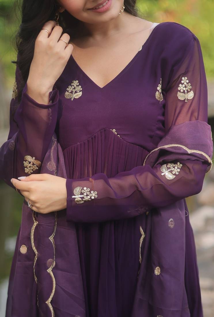 Purple Faux Blooming Kurta Set with Elegant Embroidery & Russian Silk Dupatta – Stylish Festive Wear