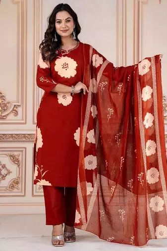 Floral embroidered red round neck kurta set with trouser and dupatta