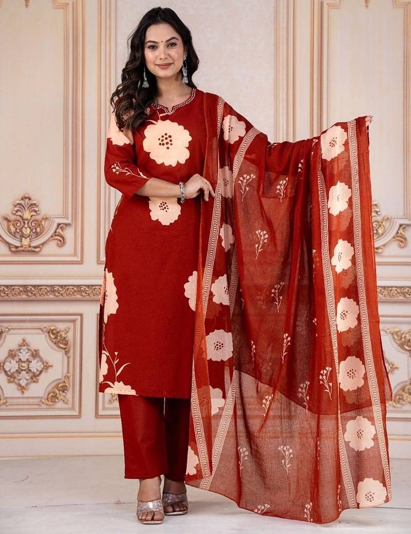 Floral embroidered red round neck kurta set with trouser and dupatta