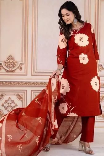 Floral embroidered red round neck kurta set with trouser and dupatta