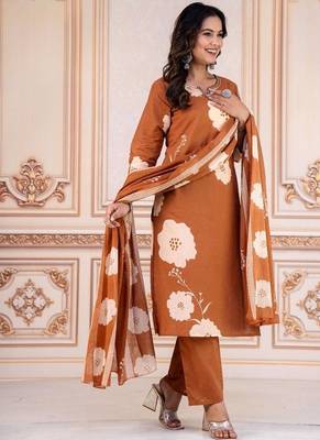Floral embroidered brown round neck kurta set with trouser and dupatta 3