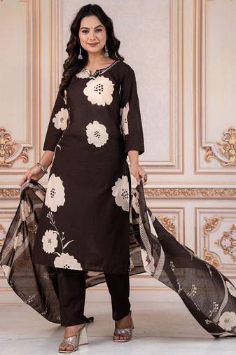 Floral embroidered black round neck kurta set with trouser and dupatta