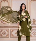 Floral embroidered green round neck kurta set with trouser and dupatta
