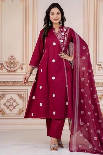 Floral embroidered maroon round neck kurta set with trouser and dupatta