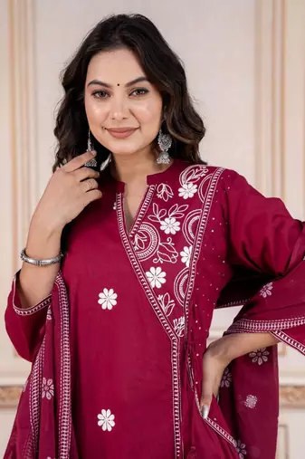 Floral embroidered maroon round neck kurta set with trouser and dupatta