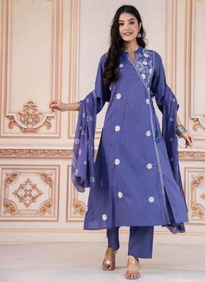 Floral embroidered blue round neck kurta set with trouser and dupatta 2