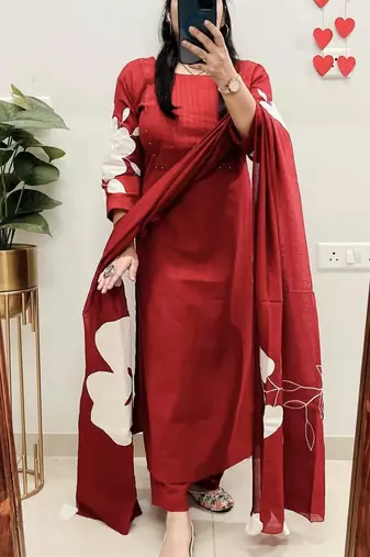Floral embroidered maroon round neck kurta set with trouser and dupatta