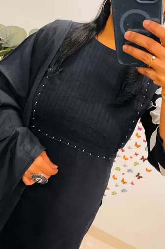 Floral embroidered black round neck kurta set with trouser and dupatta