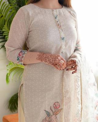 Floral embroidered beige round neck kurta set with trouser and dupatta 4