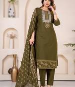 Floral embroidered green round neck kurta set with trouser and dupatta