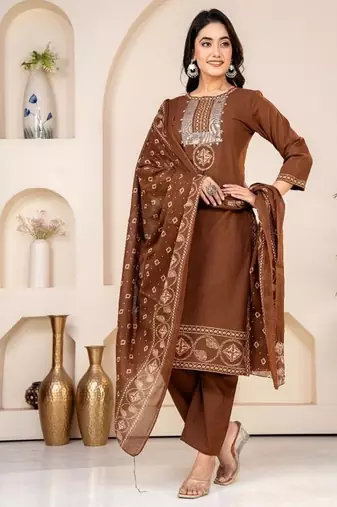 Floral embroidered brown round neck kurta set with trouser and dupatta