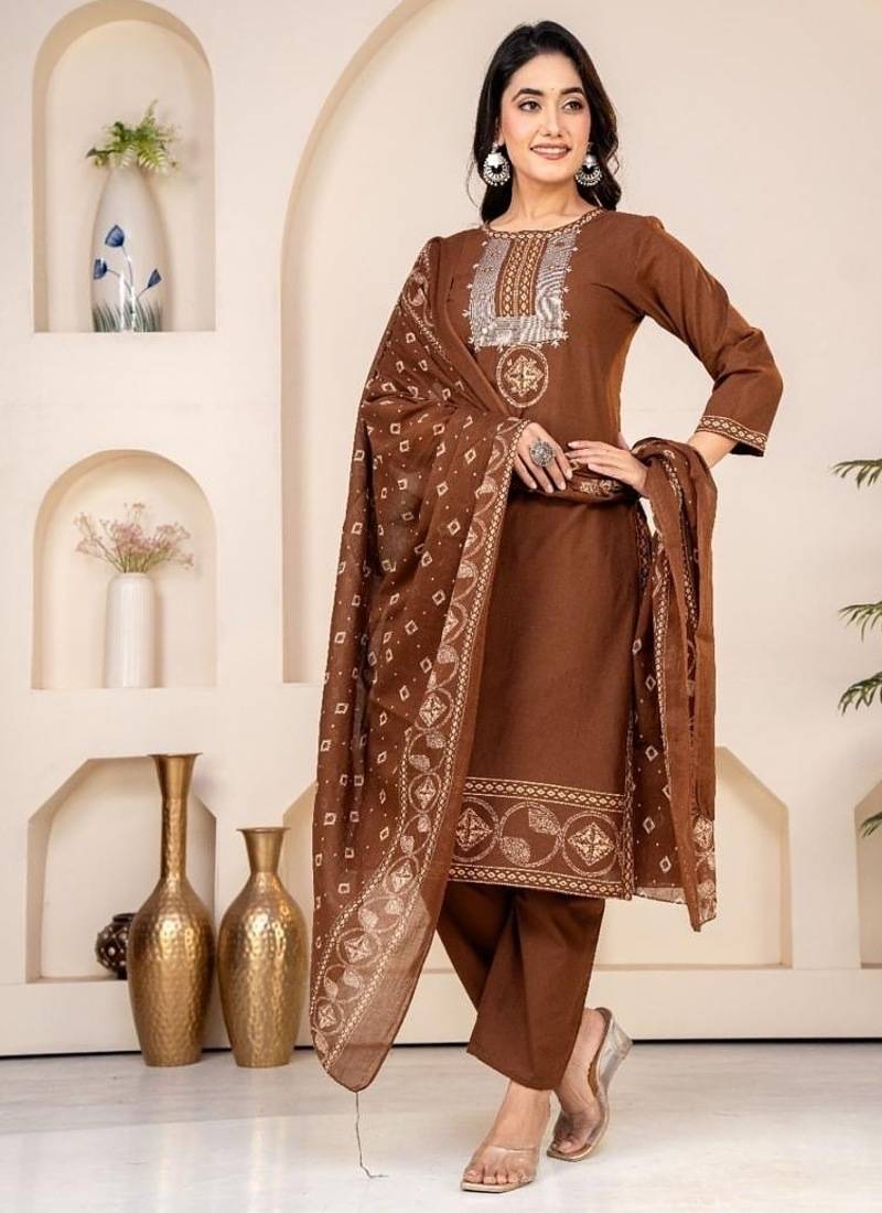 Floral embroidered brown round neck kurta set with trouser and dupatta