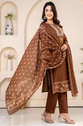 Floral embroidered brown round neck kurta set with trouser and dupatta