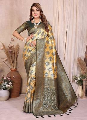 Gold Color Zari Weaving Banarasi Tissue Silk Saree 3