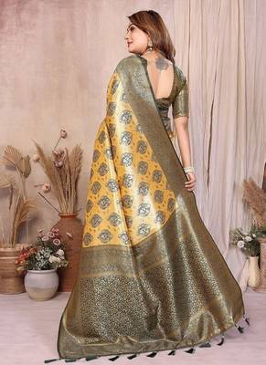 Gold Color Zari Weaving Banarasi Tissue Silk Saree 4