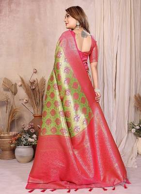 Light Green Color Zari Weaving Banarasi Tissue Silk Saree 4