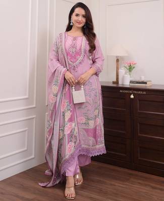 Floral embroidered pink round neck kurta set with trouser and dupatta 2