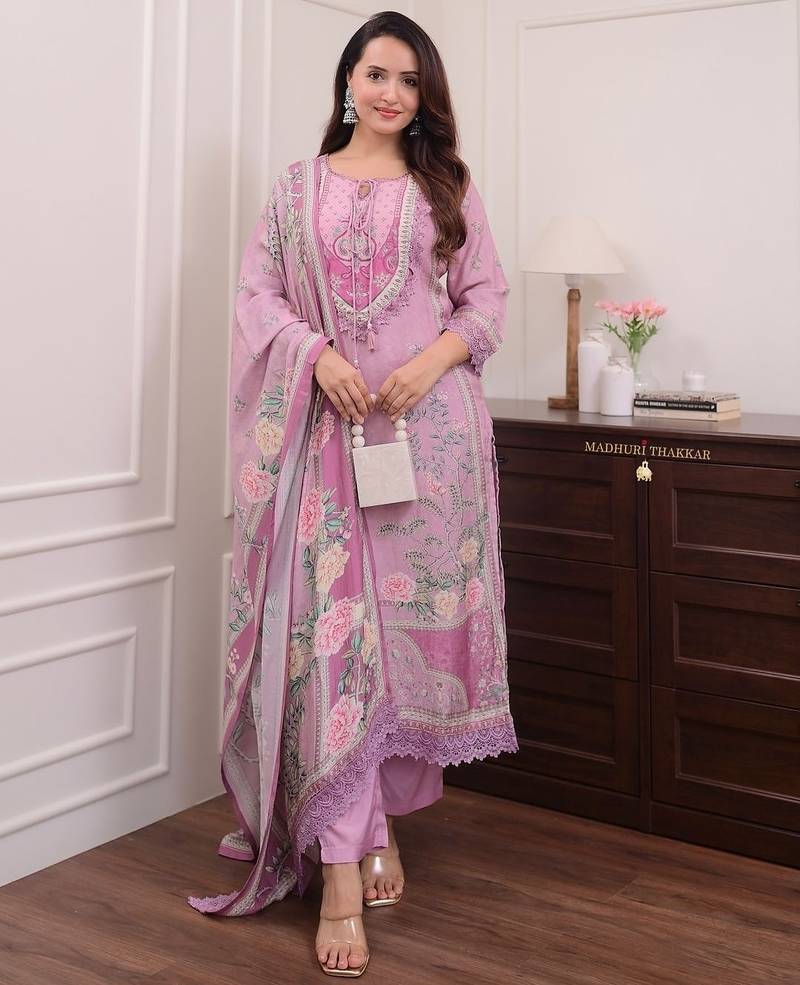 Floral embroidered pink round neck kurta set with trouser and dupatta