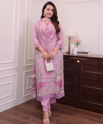 Floral embroidered pink round neck kurta set with trouser and dupatta 3