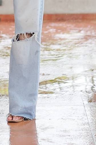 Georgette Kutchi Gamthi Semi-Stitched Kurta with Matching Flared Lehenga – Maroon