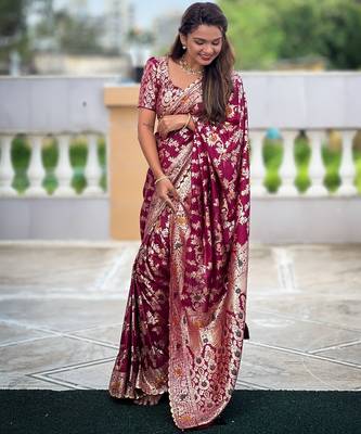 soft dola art silk fancy jacquard bollywood saree (dola-flower-valley-wine) 2