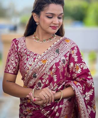soft dola art silk fancy jacquard bollywood saree (dola-flower-valley-wine) 5
