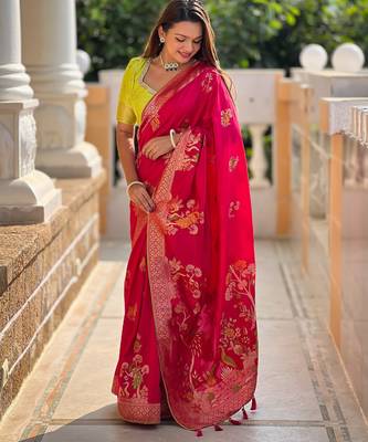 soft dola art silk fancy jacquard bollywood saree (dola-morni-pink) 2