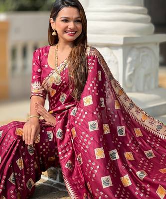 soft dola art silk fancy jacquard bollywood saree (swastik-dola-maroon) 4