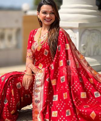 soft dola art silk fancy jacquard bollywood saree (swastik-dola-red) 4