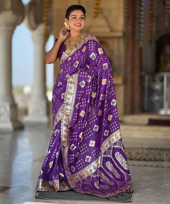 soft dola art silk fancy jacquard bollywood saree (swastik-dola-violet) 2