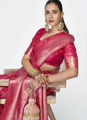 Rani pink premium zari weaving soft art silk saree 3