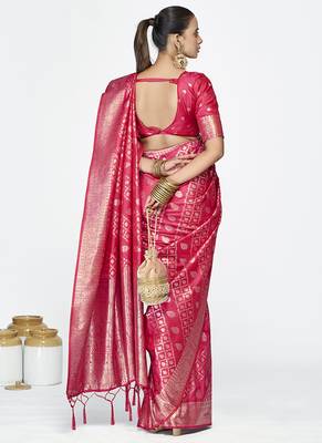 Rani pink premium zari weaving soft art silk saree 4